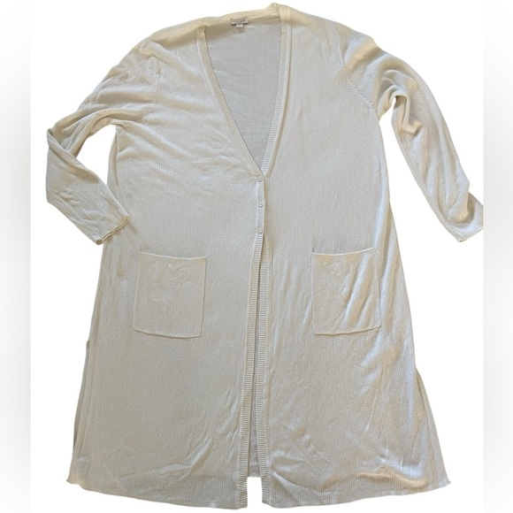 J Jill long duster size XL in off white color, two pockets, three buttons - Picture 1 of 8